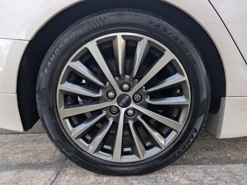 Used 2018 Lincoln MKZ Premiere image 31