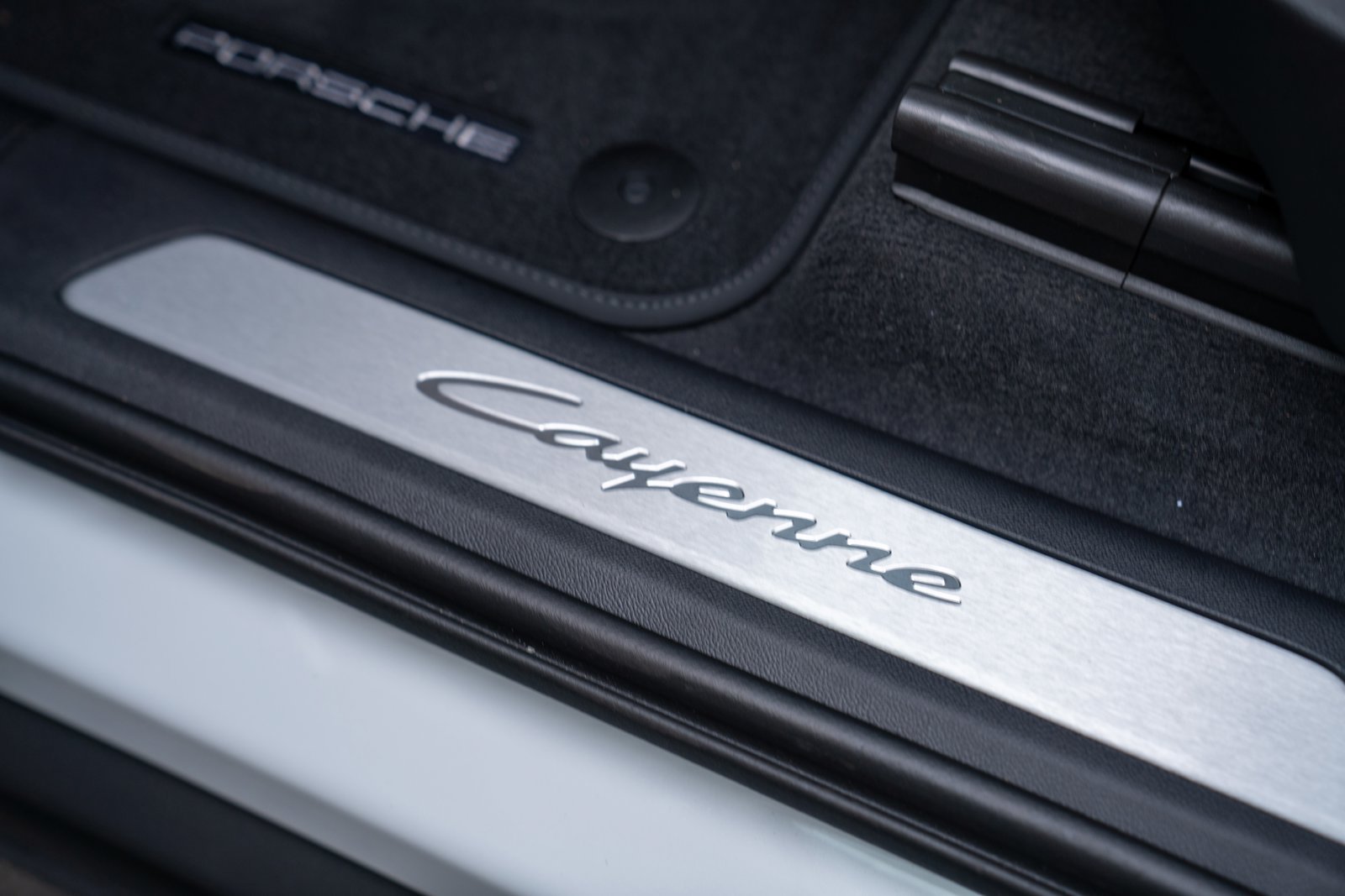 Certified 2026 Porsche Cayenne AWD/4WD image 12