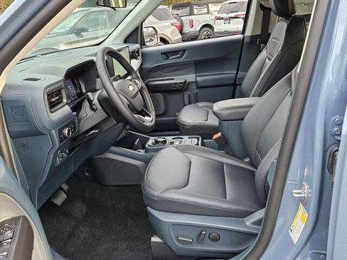 New 2025 Ford Maverick Lariat w/ Black Appearance Package AWD/4WD image 38