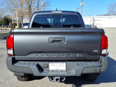 Used 2019 Toyota Tacoma TRD Off-Road image 7