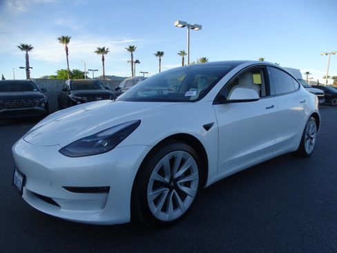 Used 2021 Tesla Model 3 Long Range image 5