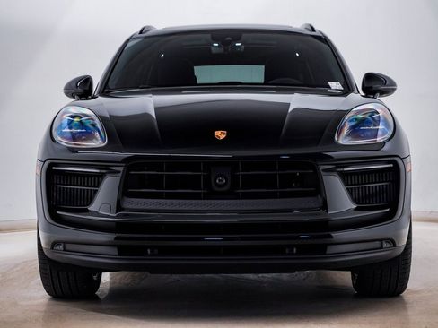 Certified 2025 Porsche Macan S w/ Premium Package Plus image 6