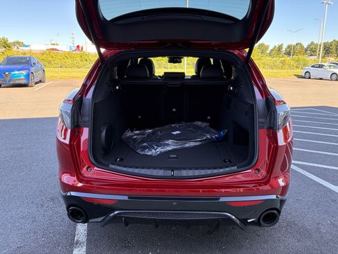 New 2025 Alfa Romeo Stelvio Sprint image 33