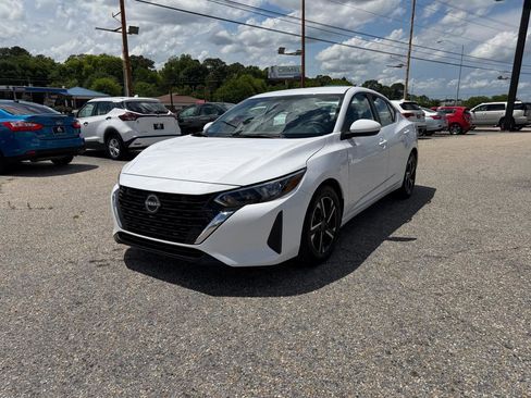 Used 2024 Nissan Sentra SV FWD image 6
