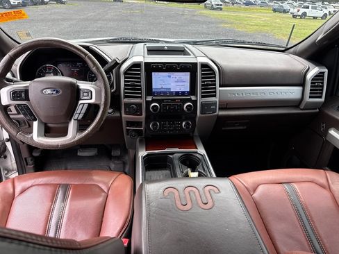 Used 2020 Ford F350 King Ranch w/ King Ranch Ultimate Package AWD/4WD image 12