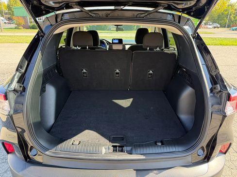 Used 2020 Ford Escape SE Sport image 6