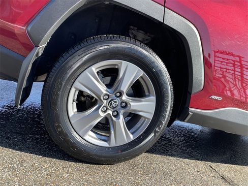 Used 2024 Toyota RAV4 XLE w/ Convenience Package image 12