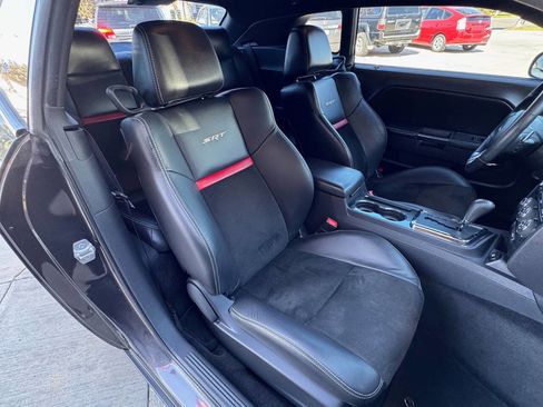 Used 2014 Dodge Challenger SRT8 Core w/ Satin Vapor Edition image 21