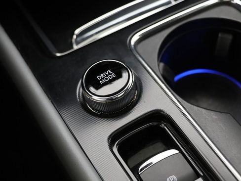 Used 2022 Lincoln Corsair AWD w/ Premium Package image 23