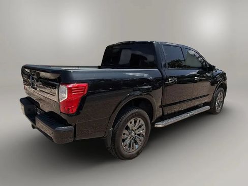 Used 2017 Nissan Titan Platinum Reserve AWD/4WD image 6