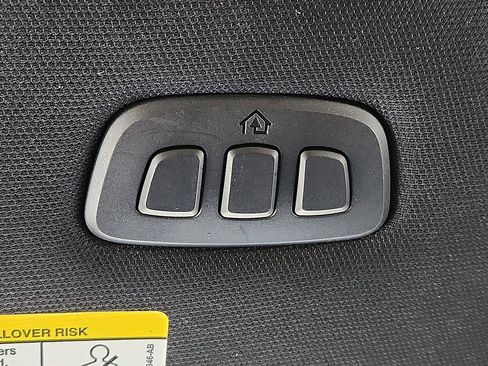 Used 2021 Ford Expedition Max XLT image 11