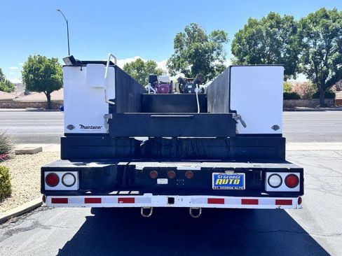 Used 2012 RAM 5500 4x4 Regular Cab w/ ST Decor Group image 4