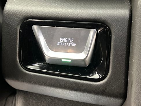 Used 2025 GMC Yukon Denali image 56