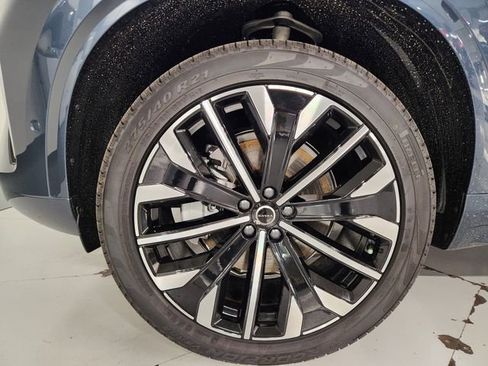 New 2026 Volvo XC90 B6 Plus w/ Protection Package Premier image 8