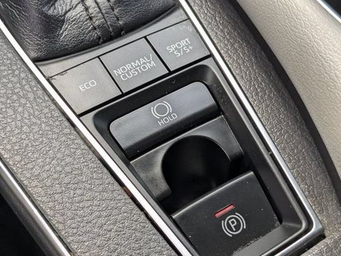 Used 2020 Toyota Avalon Touring FWD image 20