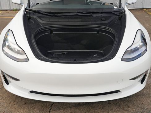 Used 2020 Tesla Model 3 Standard Range Plus image 8