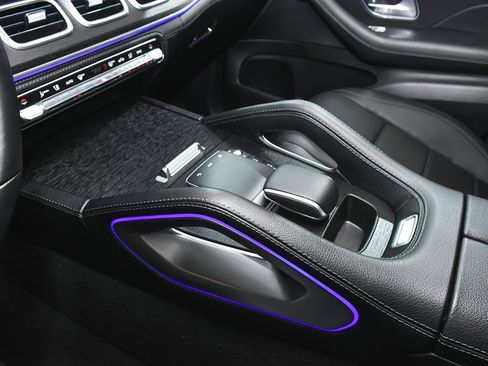 Used 2024 Mercedes-Benz GLE 450 4MATIC image 47