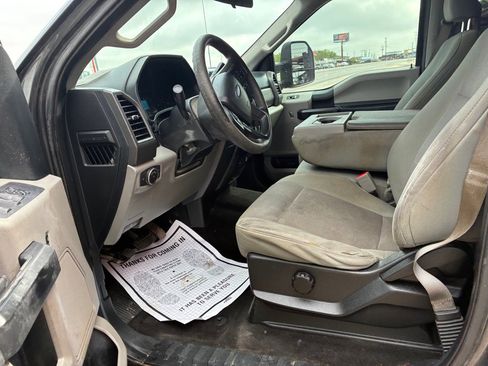 Used 2019 Ford F250 XL w/ STX Appearance Package AWD/4WD image 39