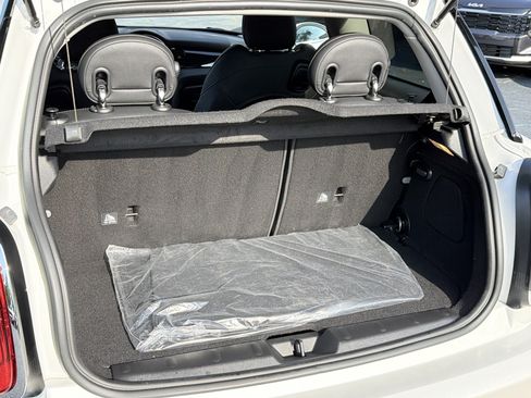 Used 2024 MINI Cooper SE FWD image 17