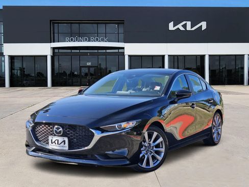 Used 2021 MAZDA MAZDA3 s FWD image 1