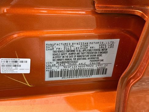 Certified 2025 Nissan Sentra SR w/ SR Premium Package FWD image 32