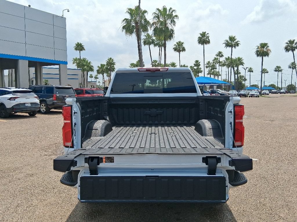 New 2026 Chevrolet Silverado 2500 High Country w/ High Country Premium Package AWD/4WD image 6