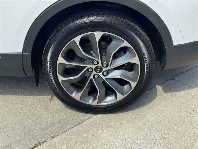 Used 2022 Lincoln Nautilus Reserve AWD/4WD image 11