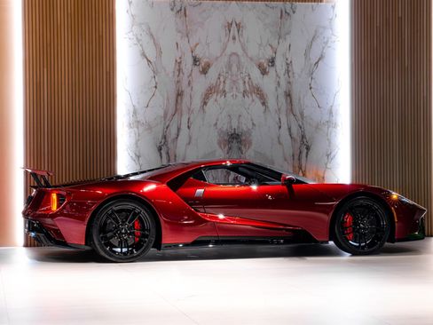 Used 2018 Ford GT image 7