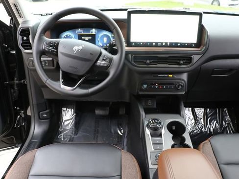 Used 2025 Ford Bronco Sport Outer Banks w/ Outer Banks Tech Package+ AWD/4WD image 17