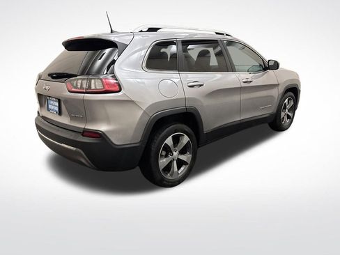 Used 2019 Jeep Cherokee Limited FWD image 5