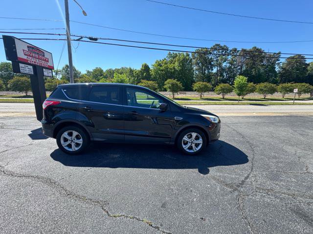 Used 2014 Ford Escape SE FWD image 2
