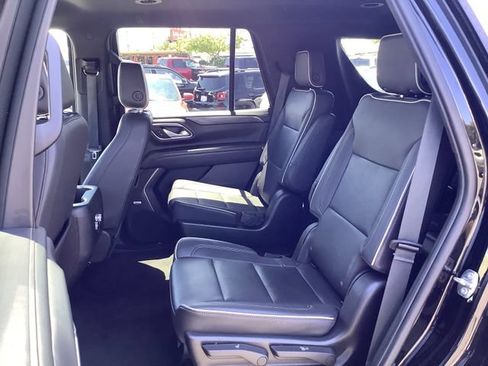 Used 2023 GMC Yukon SLT AWD/4WD image 24