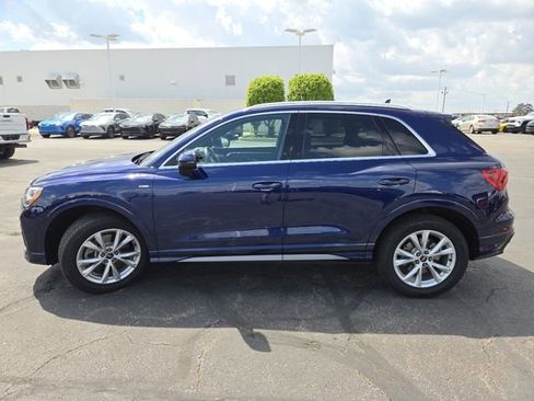 Used 2022 Audi Q3 2.0T Premium w/ Convenience Package AWD/4WD image 19