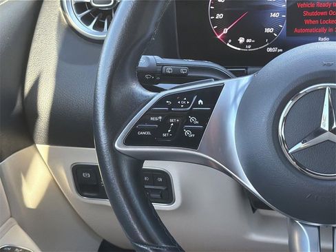 Used 2025 Mercedes-Benz GLA 250 image 8