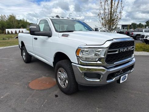 Used 2023 RAM 2500 Tradesman AWD/4WD image 3