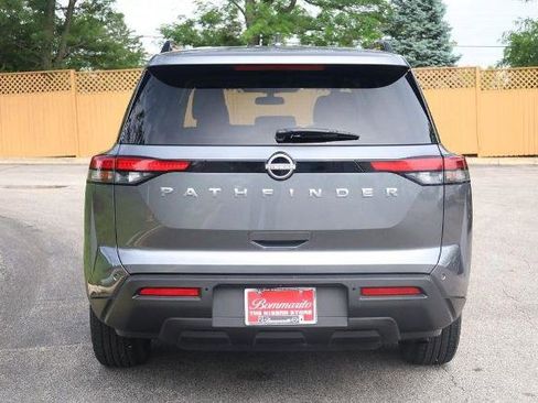 Certified 2025 Nissan Pathfinder SV FWD image 6
