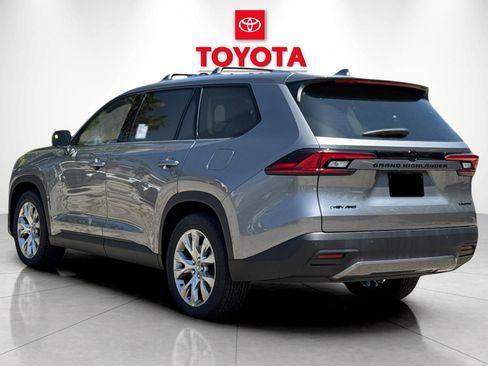 New 2026 Toyota Grand Highlander AWD Hybrid image 5