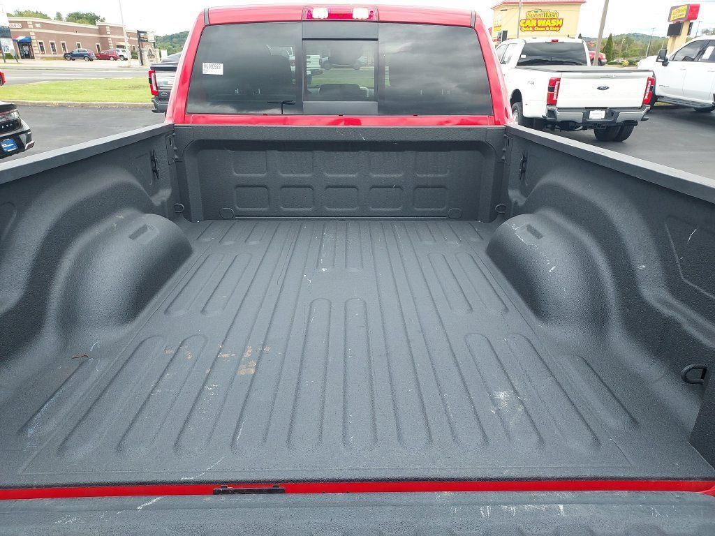 Used 2024 RAM 2500 Big Horn w/ Safety Group AWD/4WD image 9