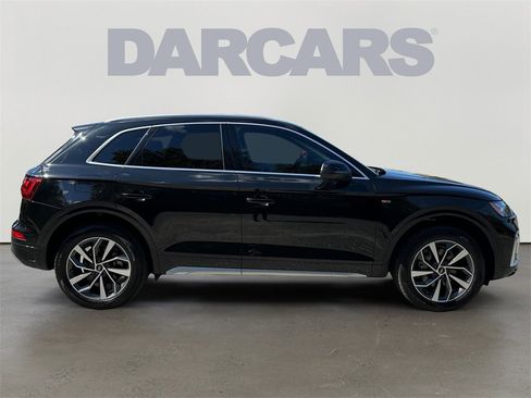 Used 2023 Audi Q5 2.0T Premium w/ Convenience Package image 8