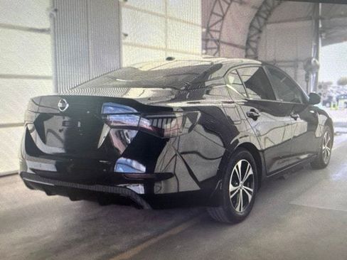 Certified 2022 Nissan Sentra SV FWD image 7
