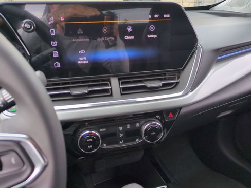 New 2026 Chevrolet Trax LT w/ Driver Confidence Package image 13