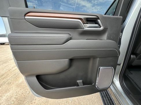 New 2026 GMC Sierra 2500 Denali w/ Denali Reserve Package image 25