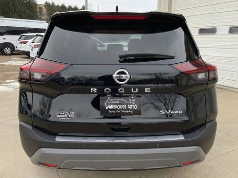 Used 2021 Nissan Rogue SV image 6