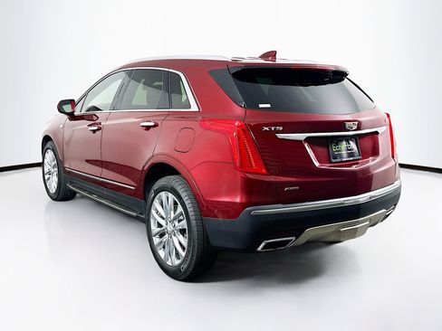 Used 2017 Cadillac XT5 Platinum w/ Driver Assist Package AWD/4WD image 5