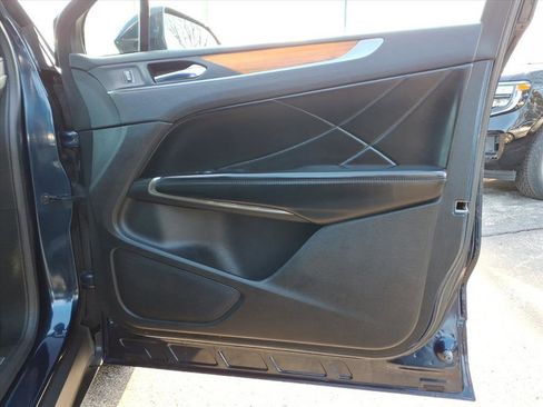 Used 2017 Lincoln MKC Reserve image 40