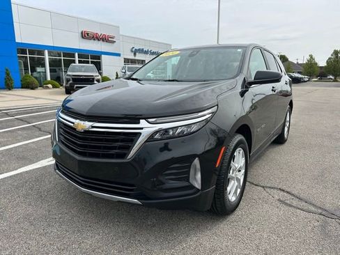 Used 2024 Chevrolet Equinox LT w/ LPO, Floor Liner Package AWD/4WD image 2