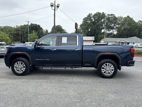 Used 2021 GMC Sierra 3500 Denali w/ Denali Ultimate Package AWD/4WD image 2