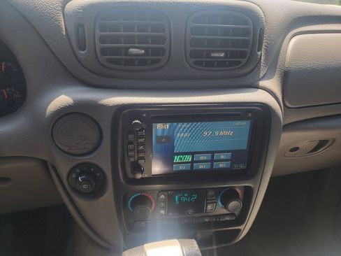 Used 2005 Chevrolet TrailBlazer LT RWD image 21