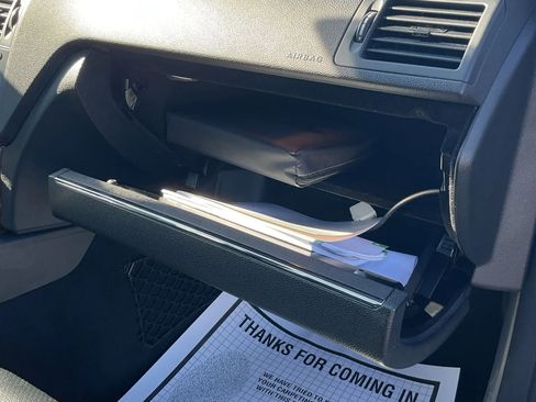 Used 2009 Mercedes-Benz C 300 4MATIC Sedan image 40