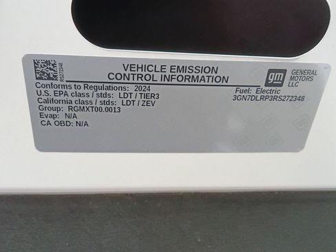 Used 2024 Chevrolet Equinox EV LT w/ Active Safety Package 3 FWD image 35